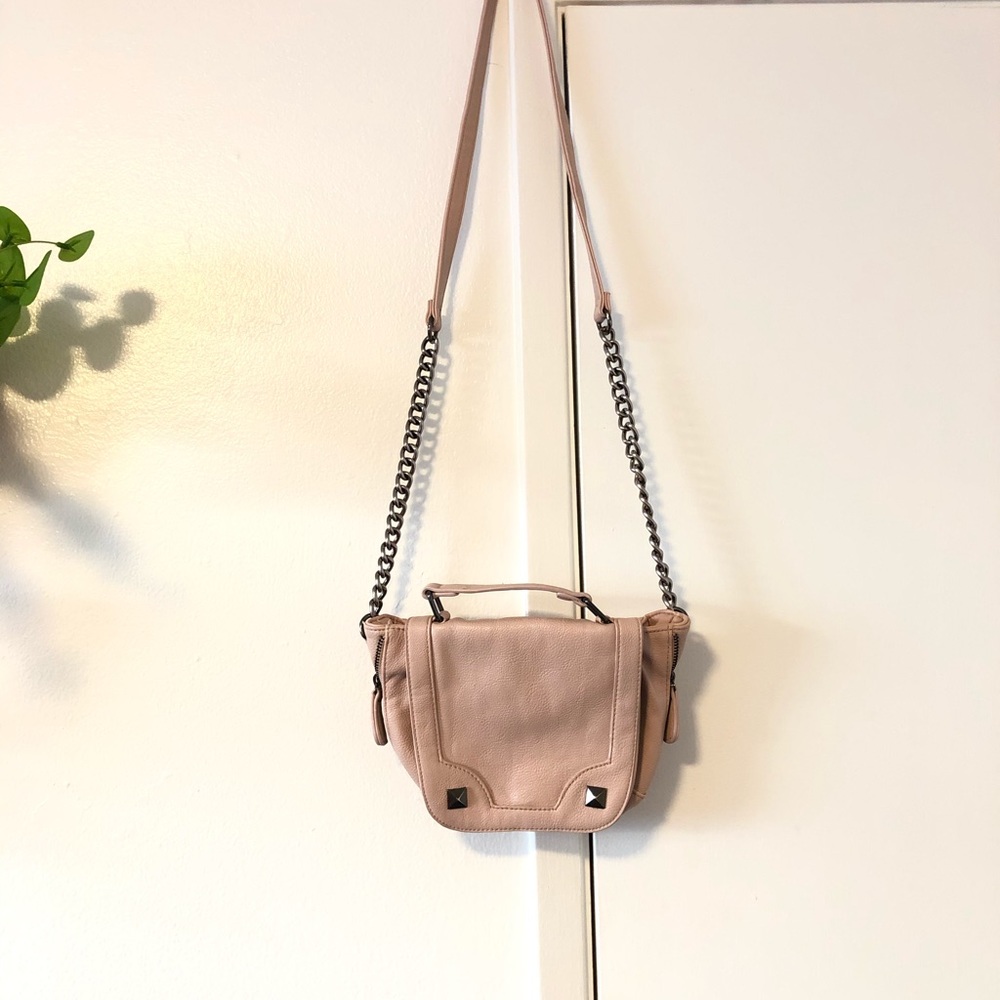 Steve Madden crossbody bag.